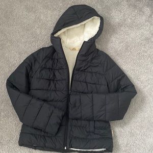 Hollister puffer size M